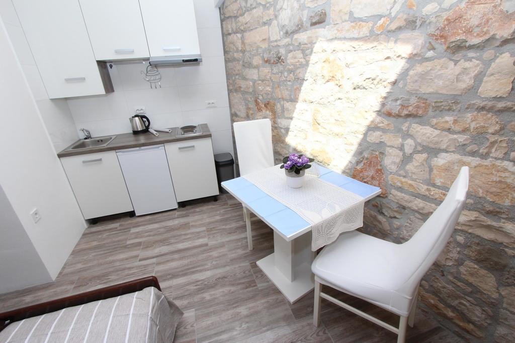 Santin Apartma