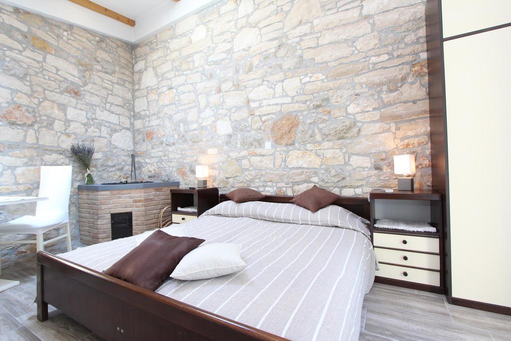 Santin Apartma *