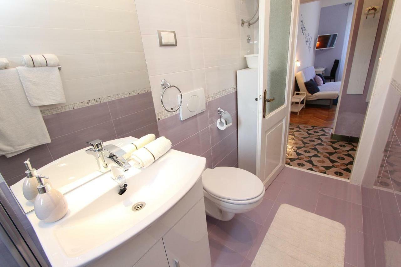 Apartma Santin *